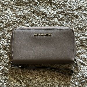 Michael Kors Wallet Wristlet